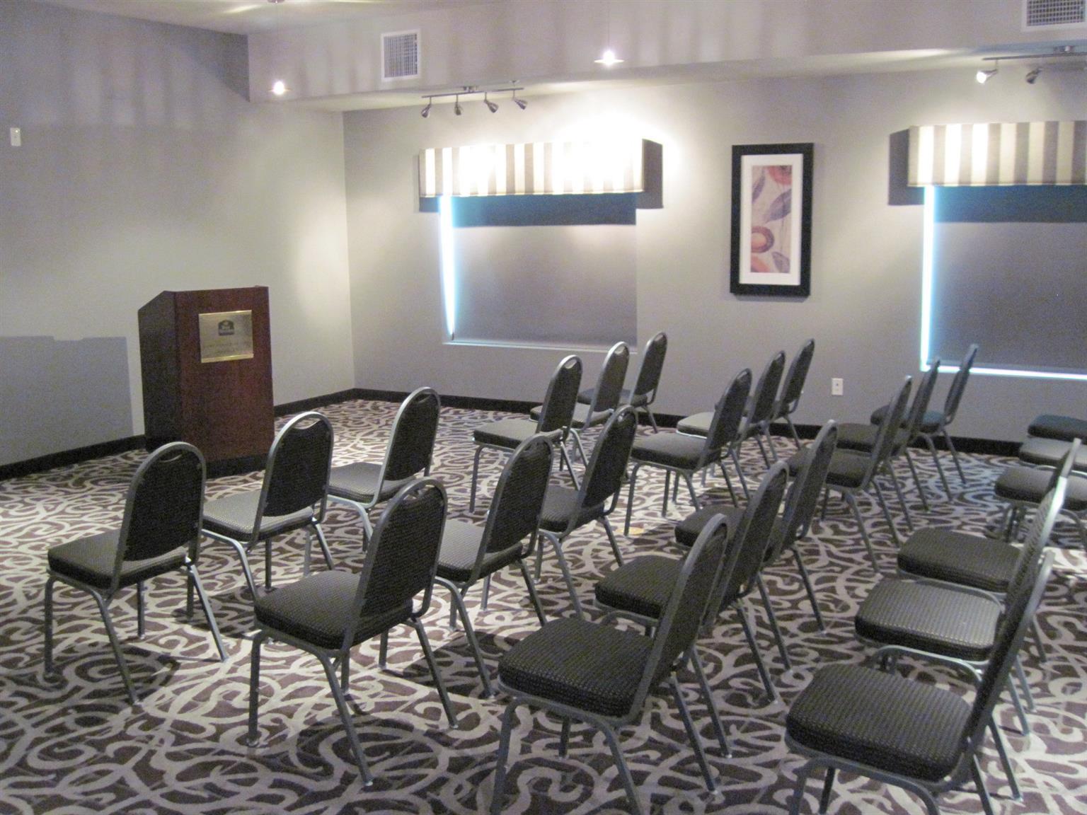 Best Western Plus Austin Airport Inn & Suites Зручності фото